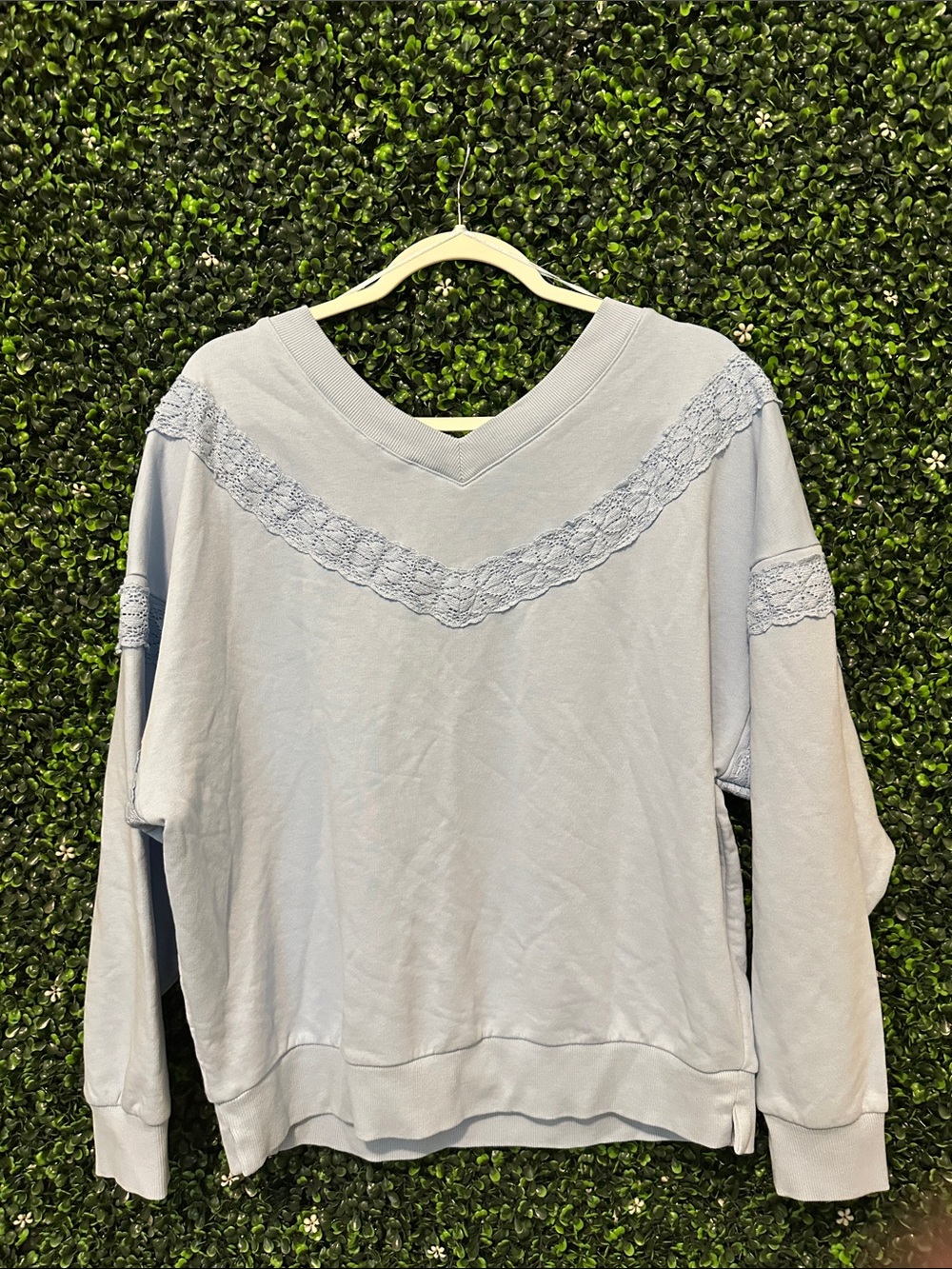 JoyLab Crochet-Trim V-neck Sweatshirt #20 - Picture 5 of 5